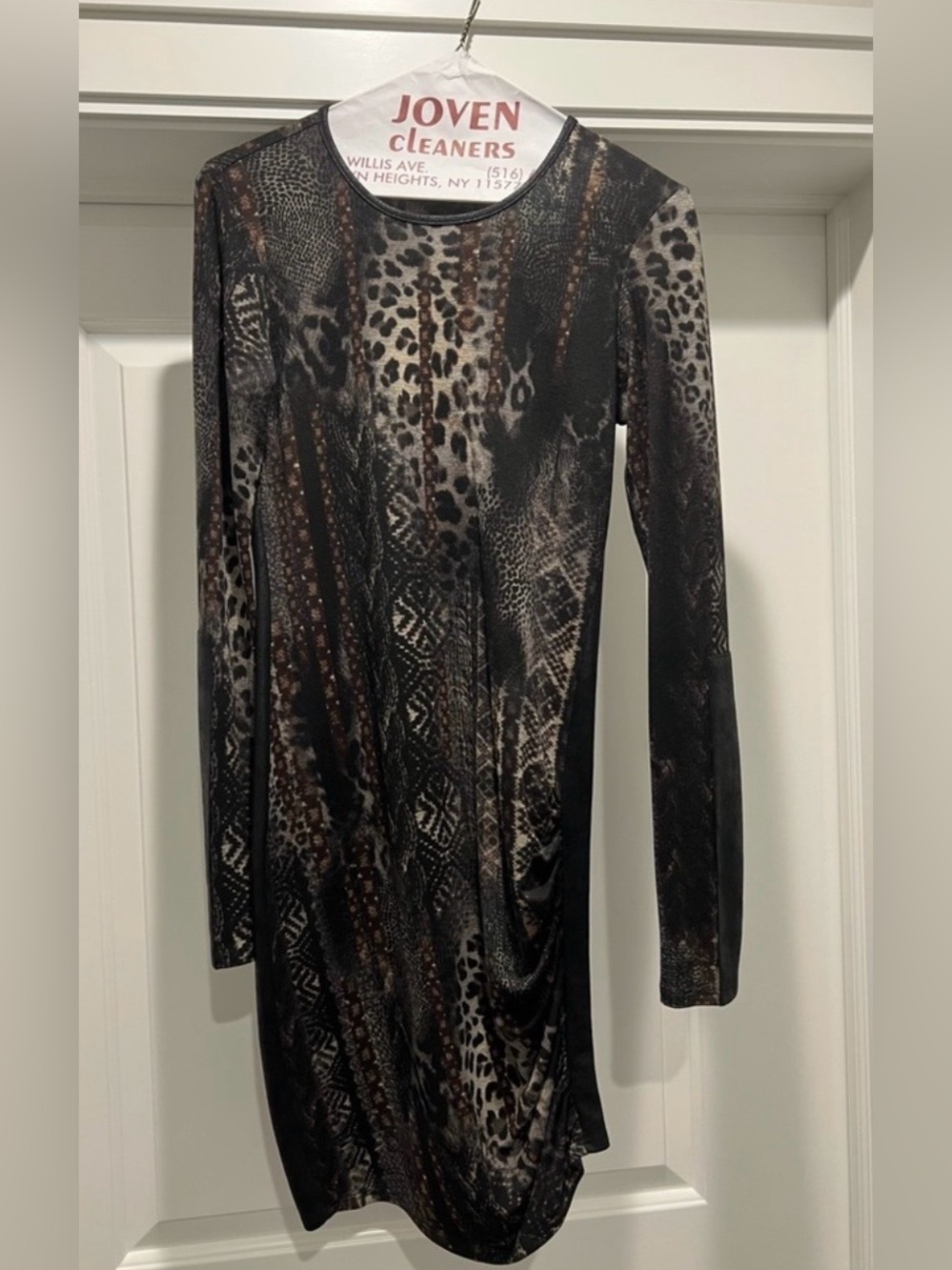 LADIES SW3 SIZE SMALL LONG SLEEVE LEOPARD DESIGN MIDI DRESS